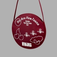 뉴진스 (NewJeans) - 1st EP 'New Jeans' [Bag (Black/White/Red) ver.] [한정반]